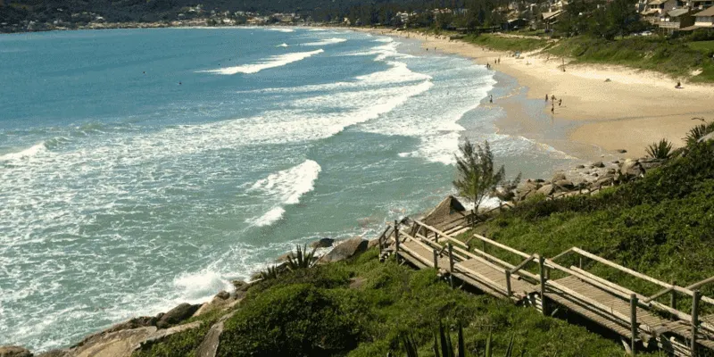 Praia central trilha praia
