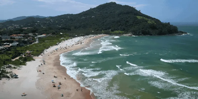 Praia da ferrugem garopaba sc