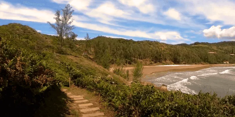 Praia vermelha garopaba sc